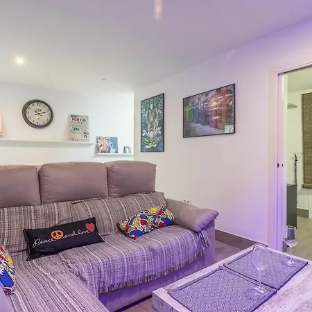 The Purple House Alameda Apartment